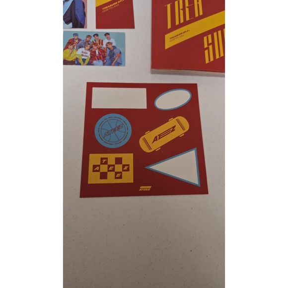 ATEEZ Treasure EP.3 One To All Album w/ Photocards Red & Yellow - See Photos - Picture 3 of 4